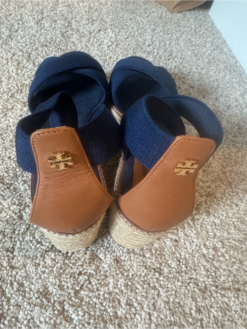 Like NEW Tory Burch Navy Crisscross Espadrille Wedge Sandals Size 8